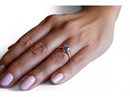 Prsten z růžového zlata s topazem a diamanty Pd 219 055